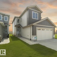 807 30 Avenue  Edmonton, AB T6T 2V3