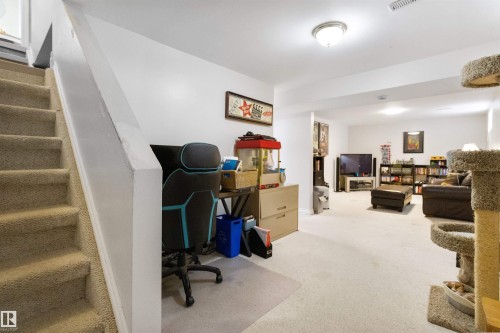 Office area featuring light colored carpet - 4423 18 Avenue, Edmonton, AB - Indoor Photo Showing Other Room