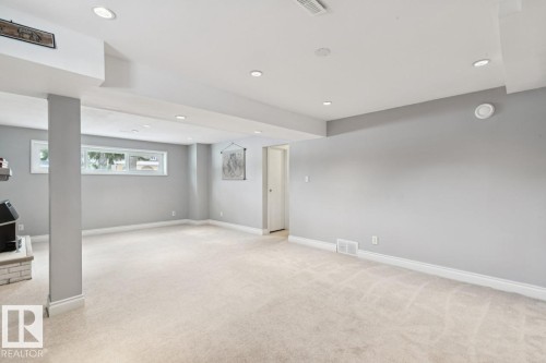 2524 106 Street, Edmonton, AB - Indoor