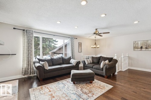2524 106 Street, Edmonton, AB - Indoor Photo Showing Living Room