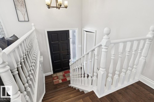 2524 106 Street, Edmonton, AB - Indoor Photo Showing Other Room