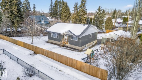 5 LANGLEY Drive  Fort Saskatchewan, AB T8L 2L7