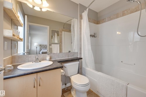 14867 141 Street, Edmonton, AB - Indoor Photo Showing Bathroom