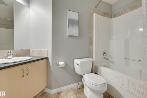 14867 141 Street, Edmonton, AB - Indoor Photo Showing Bathroom