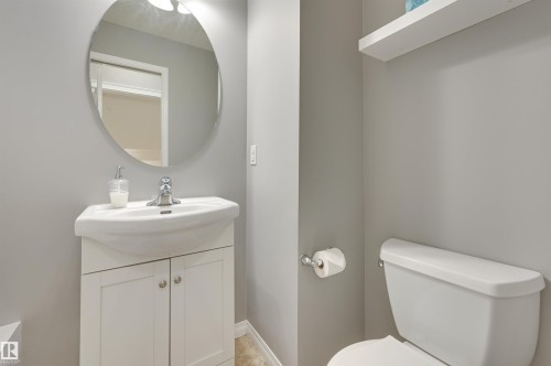 14867 141 Street, Edmonton, AB - Indoor Photo Showing Bathroom