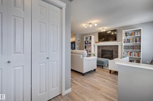 14867 141 Street, Edmonton, AB - Indoor With Fireplace
