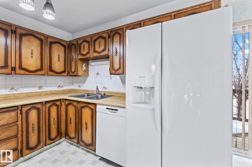 9012 184 Street, Edmonton, AB - Indoor Photo Showing Kitchen With Double Sink