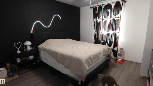 11161 67 Street, Edmonton, AB - Indoor Photo Showing Bedroom