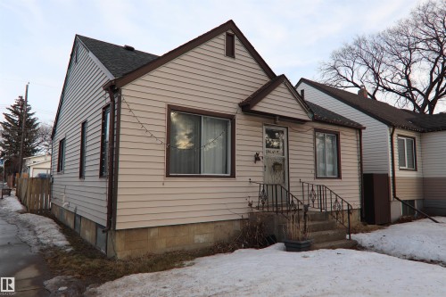 11161 67 Street, Edmonton, AB - Outdoor