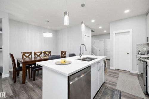 6506 167A Avenue, Edmonton, AB - Indoor Photo Showing Kitchen With Double Sink With Upgraded Kitchen