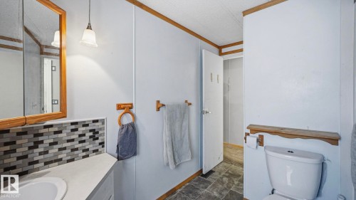 880 West Coast Bay, Edmonton, AB 