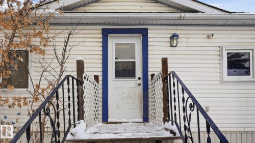 880 West Coast Bay, Edmonton, AB 