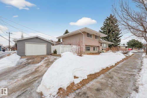 11428 51 Avenue, Edmonton, AB - Outdoor