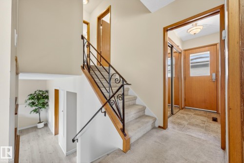 11428 51 Avenue, Edmonton, AB - Indoor Photo Showing Other Room