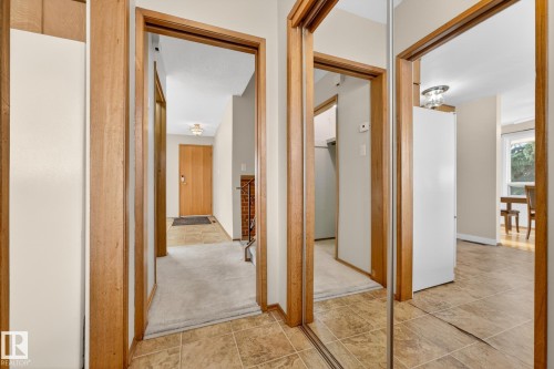 11428 51 Avenue, Edmonton, AB - Indoor Photo Showing Other Room