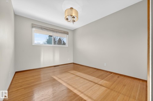 11428 51 Avenue, Edmonton, AB - Indoor Photo Showing Other Room