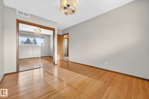 11428 51 Avenue, Edmonton, AB - Indoor Photo Showing Other Room