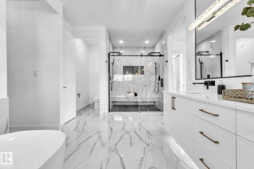 10603 140 Street, Edmonton, AB - Indoor Photo Showing Bathroom