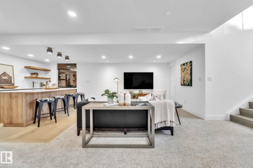 10603 140 Street, Edmonton, AB - Indoor Photo Showing Dining Room