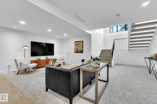 10603 140 Street, Edmonton, AB - Indoor