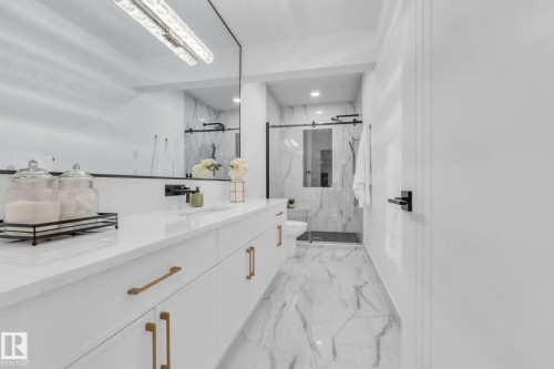 10603 140 Street, Edmonton, AB - Indoor