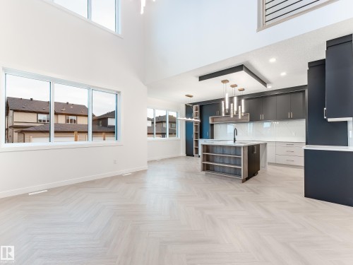 125 Lilac Close, Leduc, AB - Indoor Photo Showing Kitchen