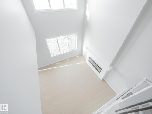 17624 4 Street, Edmonton, AB - Indoor Photo Showing Other Room