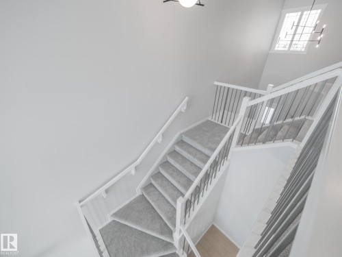 17624 4 Street, Edmonton, AB - Indoor Photo Showing Other Room