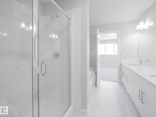 17624 4 Street, Edmonton, AB - Indoor Photo Showing Bathroom