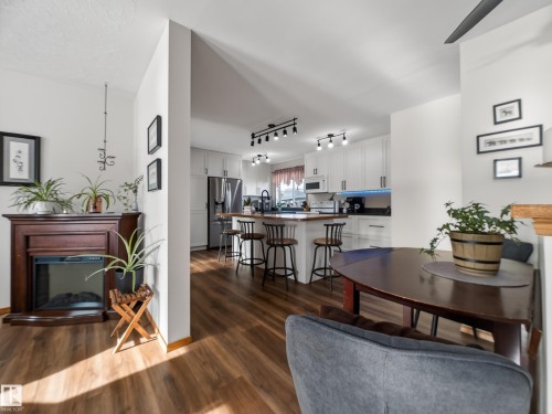 16050 95 Avenue, Edmonton, AB - Indoor