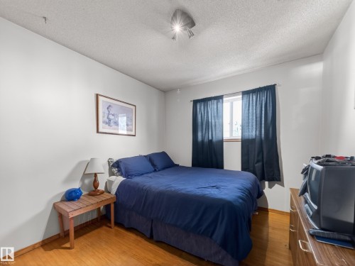 16050 95 Avenue, Edmonton, AB - Indoor Photo Showing Bedroom