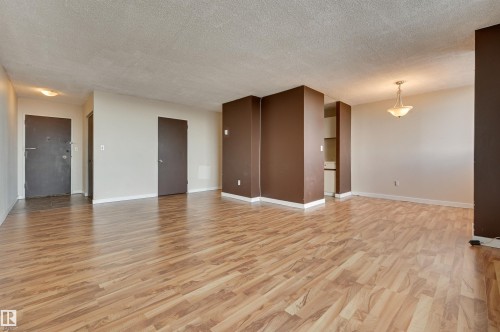 1304 13910 Stony Plain Road, Edmonton, AB - Indoor