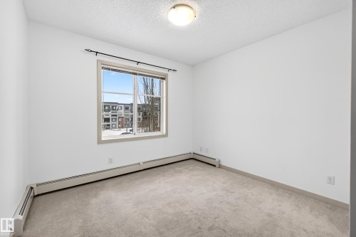 318 1144 Adamson Drive, Edmonton, AB - Indoor Photo Showing Other Room