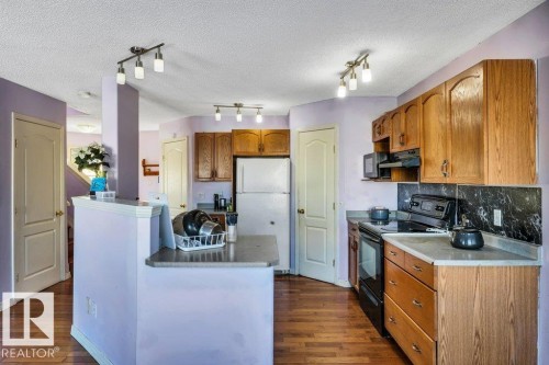 2144 37B Avenue, Edmonton, AB - Indoor Photo Showing Kitchen