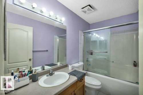 2144 37B Avenue, Edmonton, AB - Indoor Photo Showing Bathroom