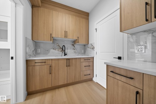 459 Crystal Creek Link, Leduc, AB - Indoor Photo Showing Kitchen