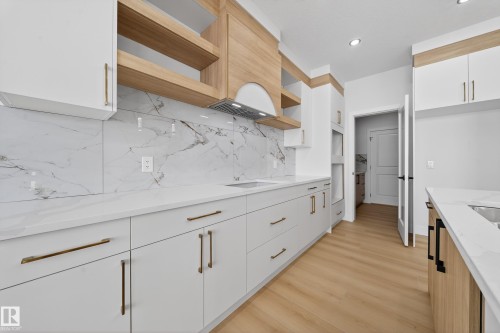 459 Crystal Creek Link, Leduc, AB - Indoor Photo Showing Kitchen