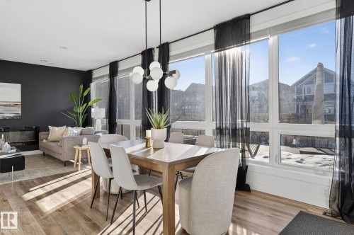 2227 Kelly Crescent, Edmonton, AB - Indoor Photo Showing Dining Room