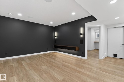 2227 Kelly Crescent, Edmonton, AB - Indoor Photo Showing Other Room