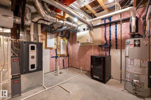 2227 Kelly Crescent, Edmonton, AB - Indoor Photo Showing Basement