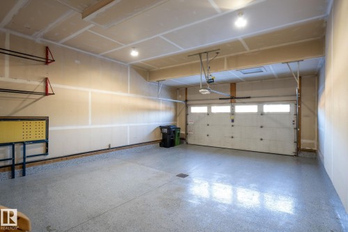 2227 Kelly Crescent, Edmonton, AB - Indoor Photo Showing Garage