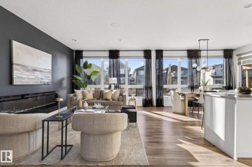 2227 Kelly Crescent, Edmonton, AB - Indoor Photo Showing Living Room