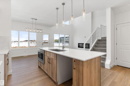 756 Astoria Way, Devon, AB - Indoor Photo Showing Kitchen With Upgraded Kitchen