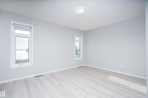 7155 Cardinal Way, Edmonton, AB - Indoor Photo Showing Other Room