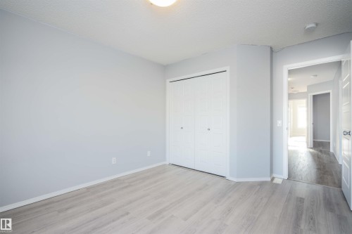 7155 Cardinal Way, Edmonton, AB - Indoor Photo Showing Other Room