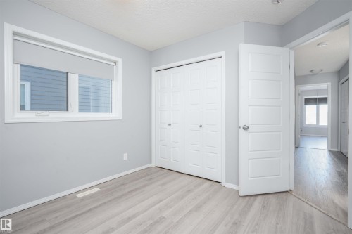7155 Cardinal Way, Edmonton, AB - Indoor Photo Showing Other Room
