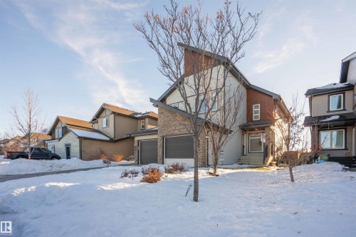 7155 Cardinal Way, Edmonton, AB - Outdoor With Facade