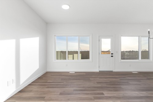 19107 20 Avenue, Edmonton, AB - Indoor Photo Showing Other Room