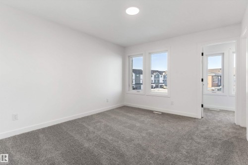 19107 20 Avenue, Edmonton, AB - Indoor Photo Showing Other Room