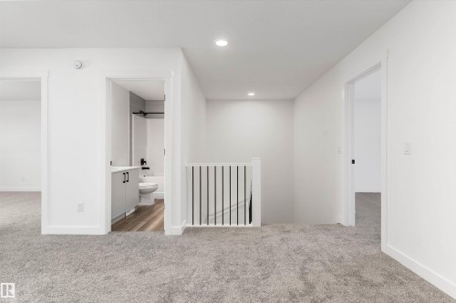 19107 20 Avenue, Edmonton, AB - Indoor Photo Showing Other Room